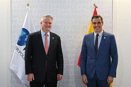 30/10/2021. Cumbre del G20. El presidente del Gobierno, Pedro Sánchez, se reúne con el secretario general de la OCDE, Mathias Cormann.